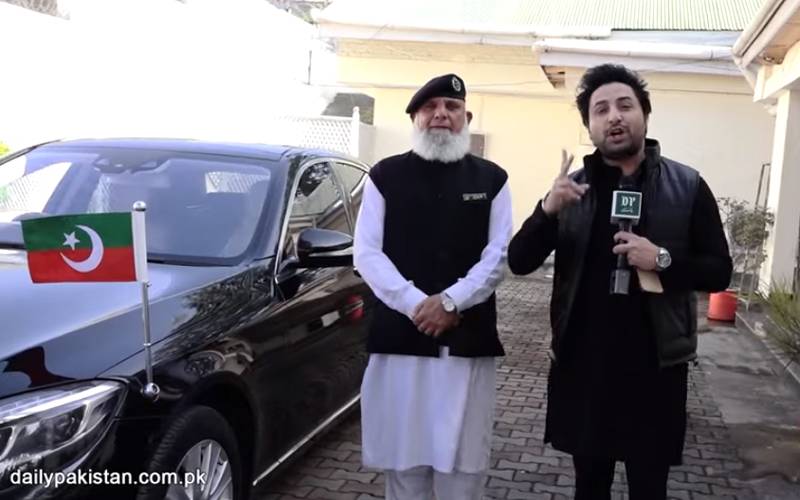 12 کروڑ روپے کی گاڑی چلانے والا کنگال پاکستانی