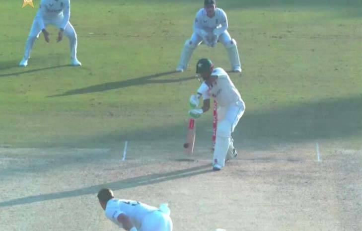 راولپنڈی ٹیسٹ، انگلینڈ کے خلاف پاکستان نے سات وکٹوں کے نقصان پر 499رنز بنا لیے