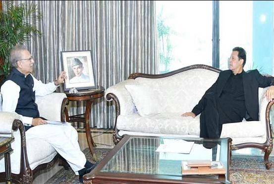 صدر عارف علوی کی رات گئے عمران خان سے ایک اور ملاقات 