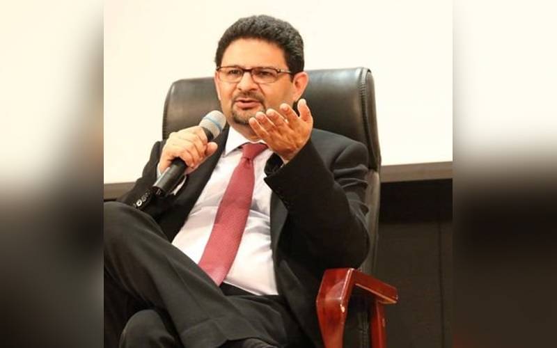The statement of Miftah Ismail was also published with the denial of the news of Shahid Khaqan Abbasi's resignation. 
