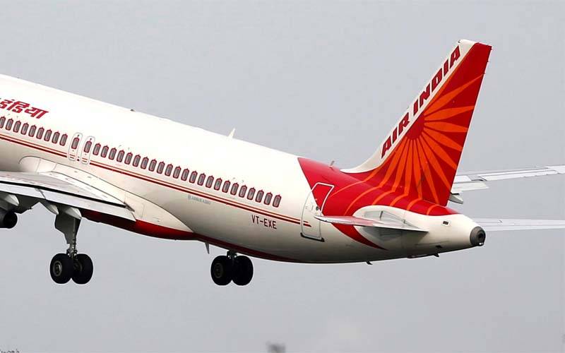 ابو ظہبی سے بھارتی شہر کالی کٹ آنے والی پرواز کے انجن میں آگ بھڑک اٹھی ، پھر پائلٹ نے کیا کیا ؟ جانئے 