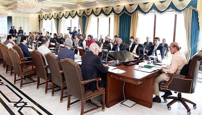 وزیراعظم کی زیر صدارت وفاقی کابینہ کا اجلاس، سیاسی اور معاشی صورت حال کا جائزہ
