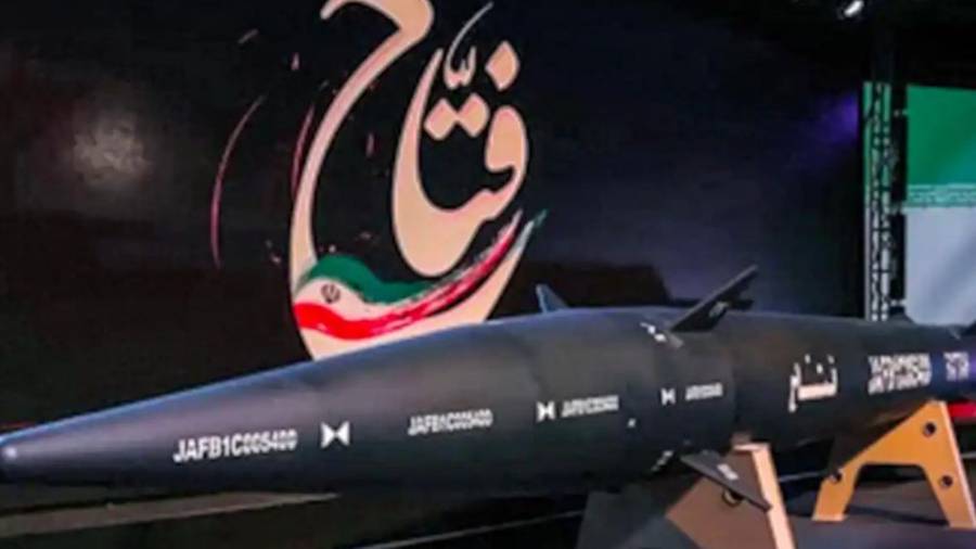 ایران نے آواز کی رفتار سے 15 گنا تیز سفر کرنے والا ہائپر سونک بیلسٹک میزائل بنالیا
