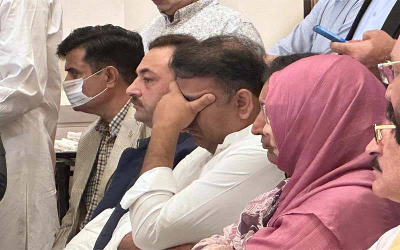 استحکام پاکستان پارٹی کے قیام کا اعلان، فواد چوہدری کی تصویر سوشل میڈ یا پر وائرل