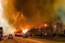 کینیڈا کے جنگلات میں 500 مقامات پر آگ ہی آگ، امریکہ کی 20 ریاستیں بھی دھویں سے متاثر