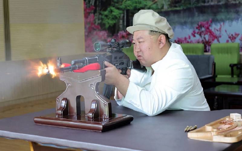 کم جونگ ان کی ہتھیار ٹیسٹ کرنے کی تصاویر سامنے آگئیں