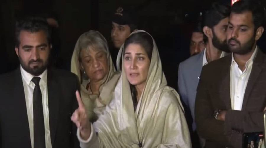 شاہ محمود قریشی نے 6ججز کے خط کے حوالے سے کیا کہا ؟مہربانو قریشی نے صحافیوں کو بتا دیا