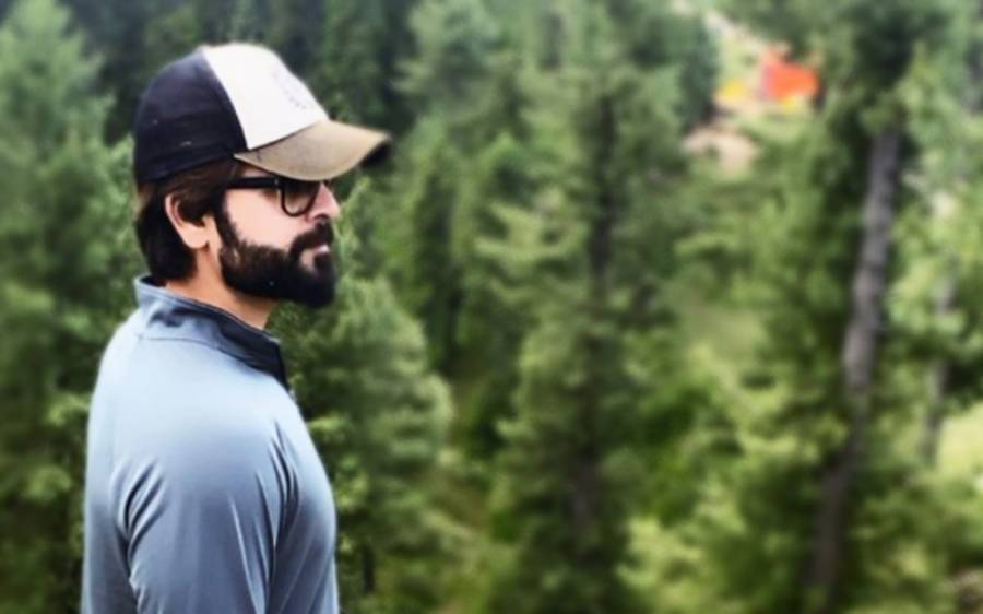 ' میں ٹیم میں خود کو پھنسا ہوا محسوس کرتا تھا اور اسی لیے ٹیم چھوڑ کر یہاں آیا ہوں، احمد شہزاد دوران پروگرام جذباتی ہو گئے