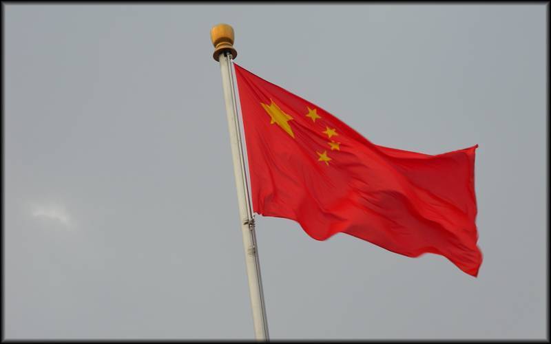چینی خلائی راکٹ حادثاتی لانچنگ کے بعد ٹیسٹ بینچ کے قریب گر کر تباہ ہو گیا
