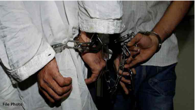 پشاور: بڈھ بیر میں 8 افراد کے قتل میں ملوث نامزد 3 ملزمان گرفتار، مزید 6 تاحال فرار