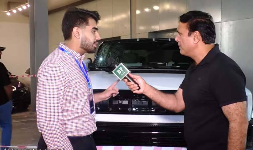 Hummer کی الیکٹرک SUV سمیت لاہور آٹو شو میں شامل منفرد ترین گاڑیاں