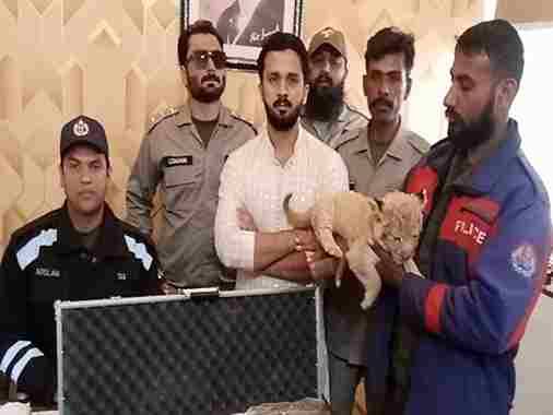 رجب بٹ کوپولیس نے گرفتارکرلیا