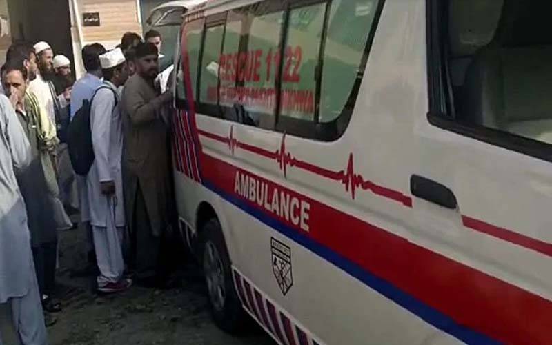 ڈی آئی خان میں لیویز کی گاڑی پر فائرنگ ، 4 اہلکاروں سمیت 5 افراد جاں بحق