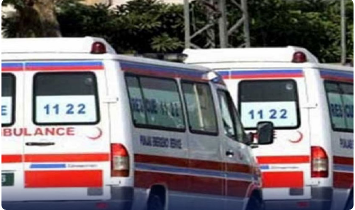  فیصل آباد میں بس کی ٹکر سے رکشہ سوار ایک ہی خاندان کے 8افراد جاں بحق ،5زخمی  