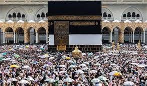  حجر اسود کے قریب کھڑے ہو کر رکاوٹ پیدا نہ کریں، سعودی وزارت حج و عمرہ کی عمرہ زائرین کو ہدایت