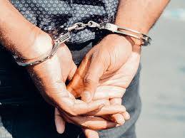گھروں میں کام کا جھانسہ دے کرلڑکیوں کو بلیک میل کرنے والے میاں بیوی گرفتار