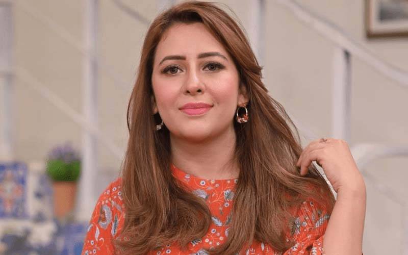 شوبز انڈسٹری کے زیادہ تر مرد اپنی بیویوں کے ساتھ کیا کرتے ہیں؟ نیوز اینکر رابعہ انعم کا تہلکہ خیز دعویٰ