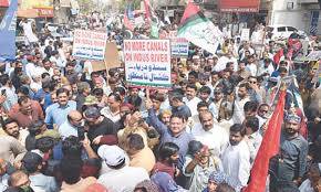 نئی نہروں کا منصوبہ مسترد: وکلا کا ببرلو بائی پاس کے سوا تمام دھرنے ختم کرنے کا اعلان