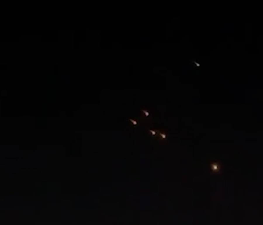 ایران کا جوابی حملہ شروع، کئی میزائل داغ دیئے، اسرائیل کا ملٹری ہیڈ کوارٹرز نشانہ بننے کی اطلاعات 
