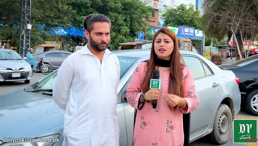 ویڈیو: اونچی آواز میں نورجہاں کا گانا سننے والے کار سوار پر پولیس نے پرچہ دے دیا، توبہ توبہ کر دی