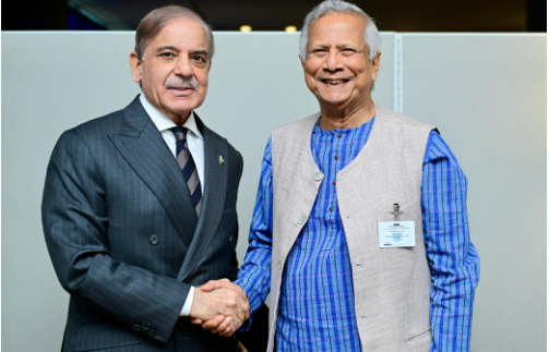وزیراعظم  شہباز شریف سے بنگلہ دیش کے چیف ایڈوائزر  پروفیسر محمد یونس کی ملاقات،دو طرفہ تعلقات کو مزید بہتر اور مضبوط بنانے پر تبادلۂ خیال 