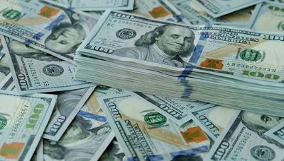 امریکی ڈالر ایک روپے سے زائد گراوٹ کے بعد بند ہو گیا