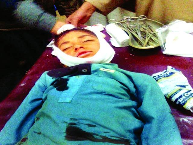  خیبر ایجنسی ،گاڑی کی ٹکر سے طالبعلم جاں بحق ،لواحقین کا احتجاج 