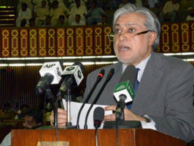 اسحاق ڈار کو ہتھ ہولا رکھنے کی عادت نہیں!