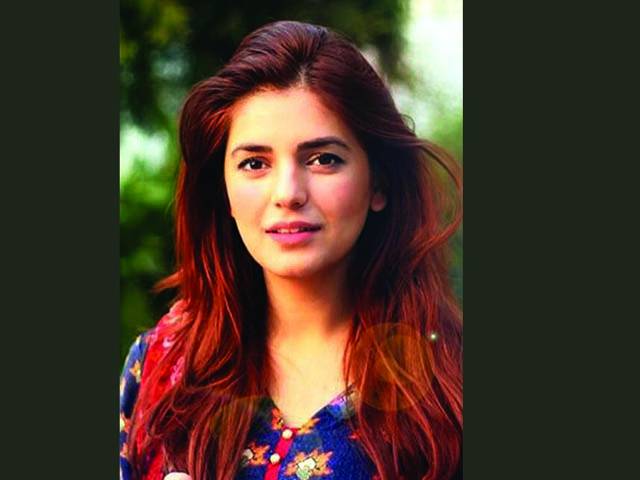 مومنہ مستحسن نے منگنی ختم ہونے کی روزنامہ پاکستان کی خبر کی تصدیق کر دی